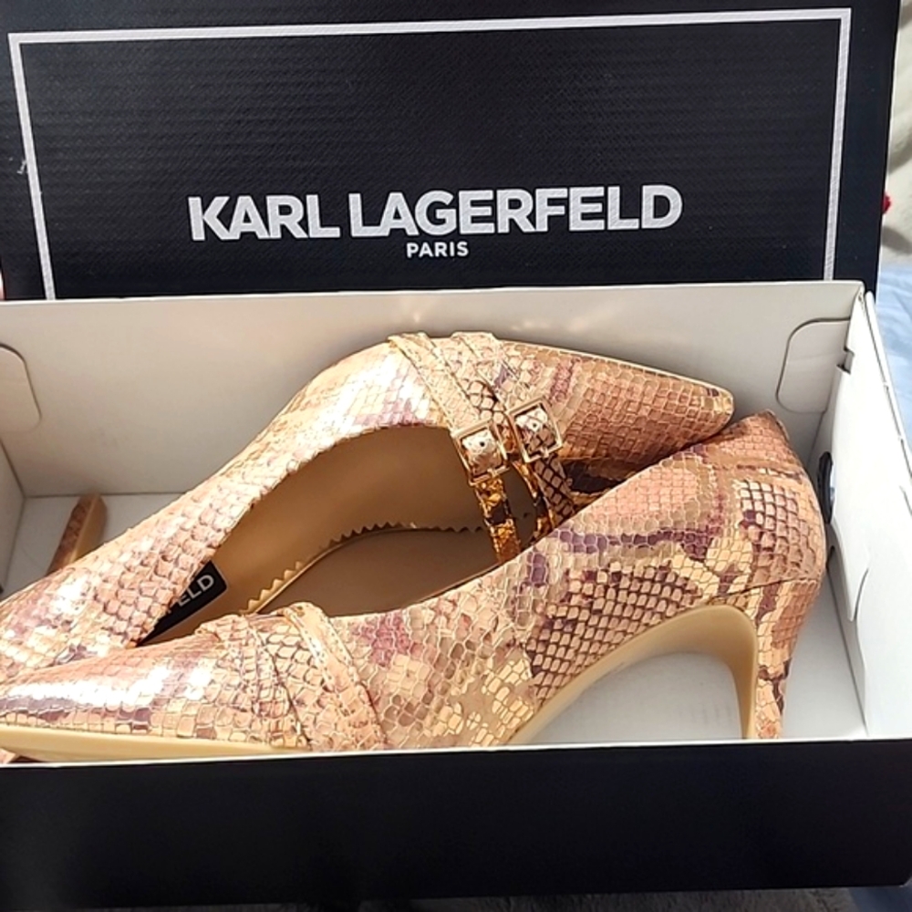 New, in box Lagerfeld Radella heels